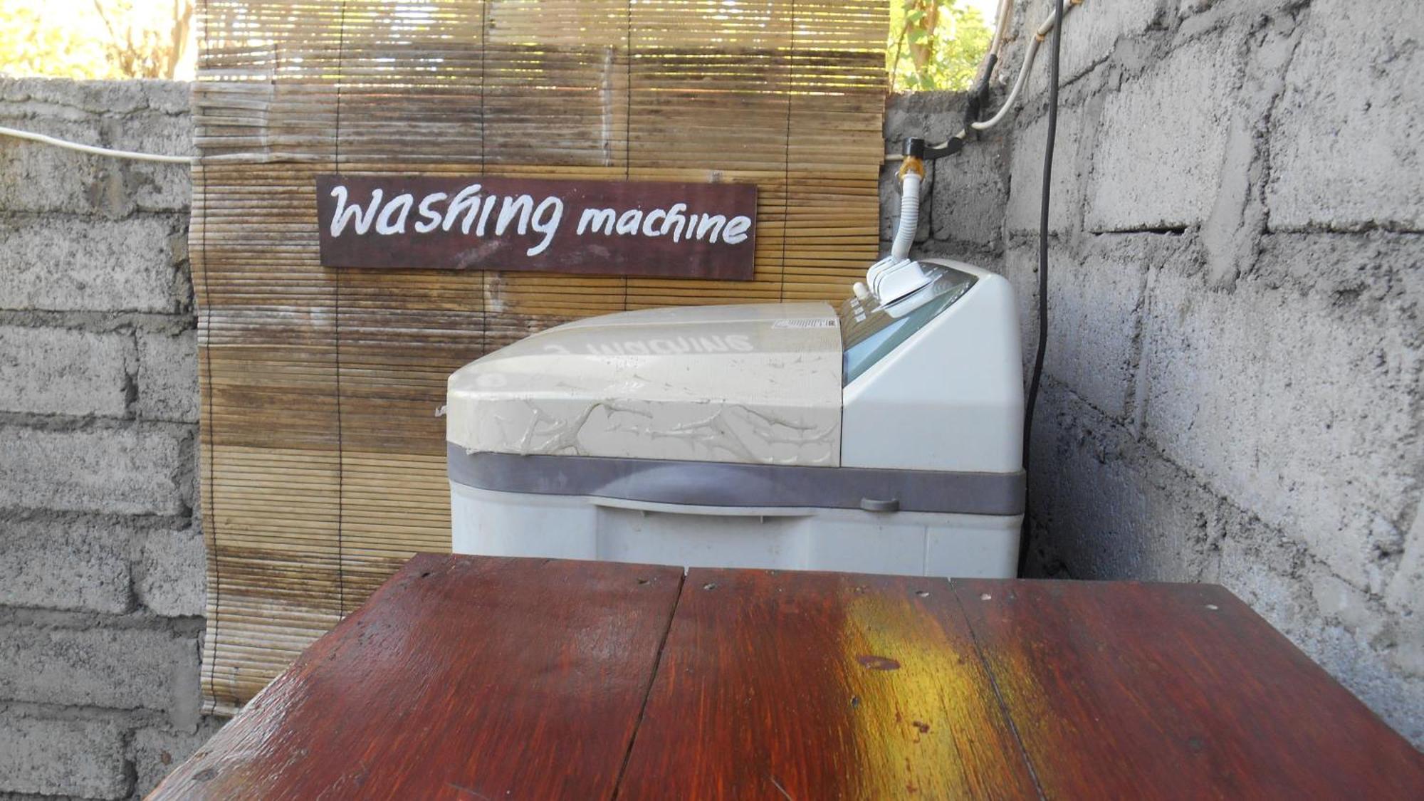 Taman Menjangan Homestay By Snorkelingmenjangan Banyuwedang Exterior photo