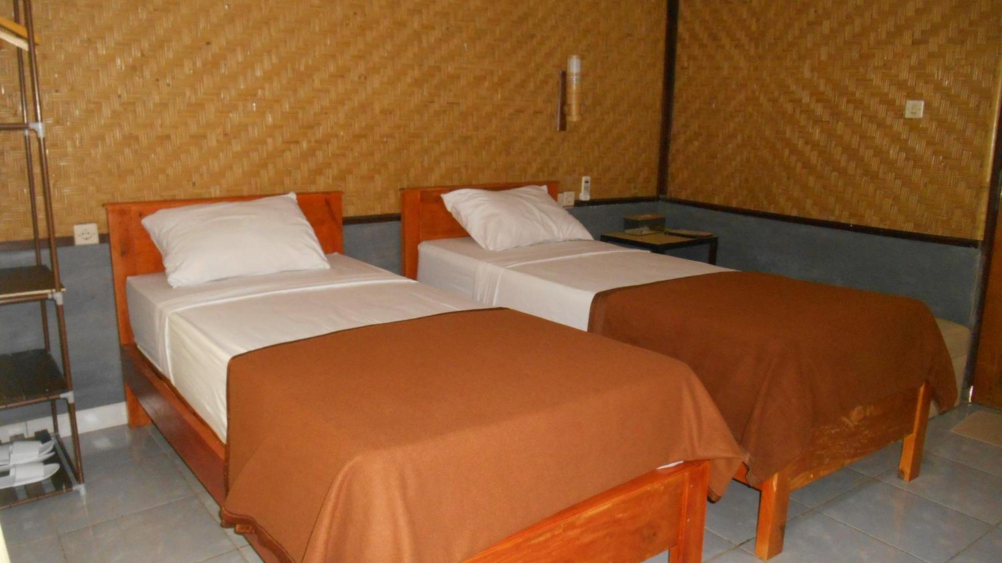 Taman Menjangan Homestay By Snorkelingmenjangan Banyuwedang Exterior photo